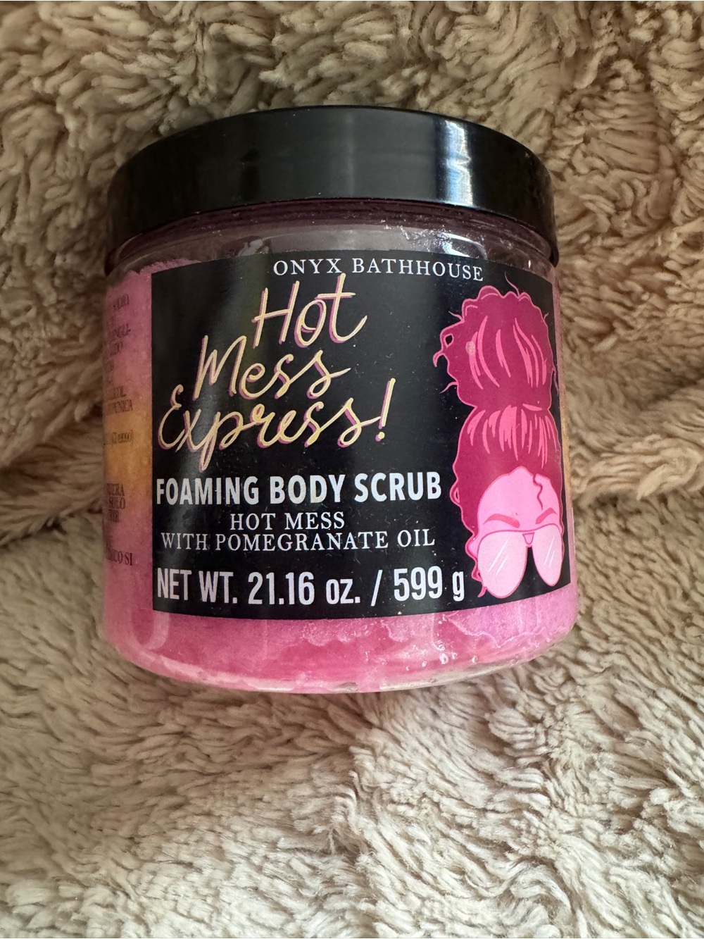 Hot Mess Express! Pink Foaming Body Scrub with Pomegranate Oil